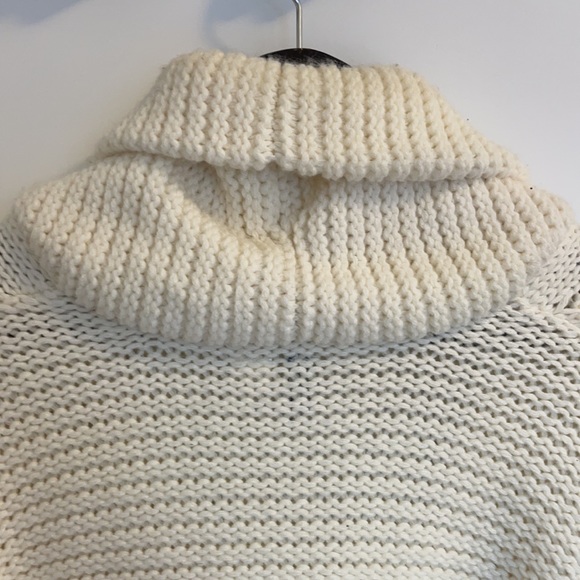 H&M cream cardigan sweater - Picture 5 of 5